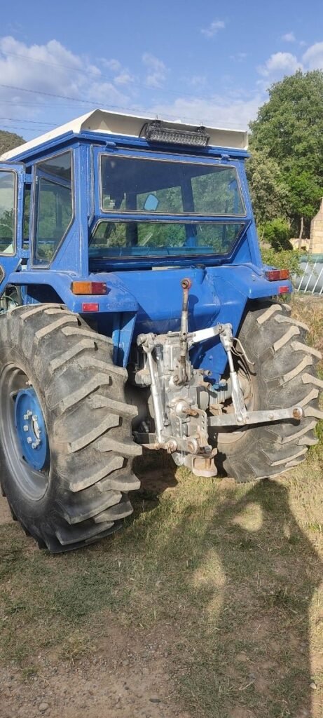 Tractor EBRO 6070 en perfecto estado foto 7