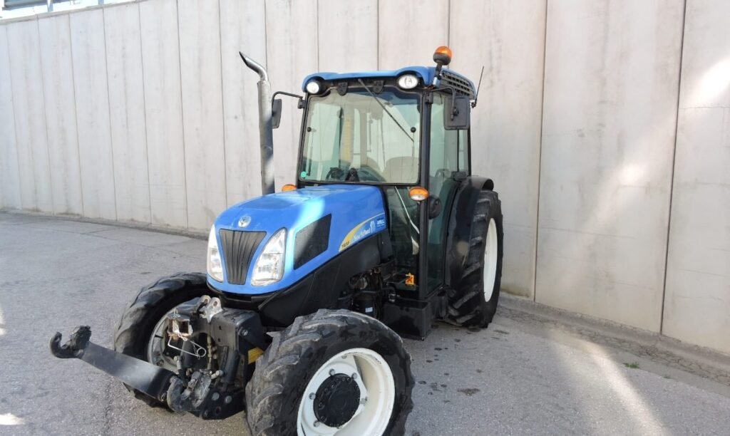 New Holland 4050F foto 4