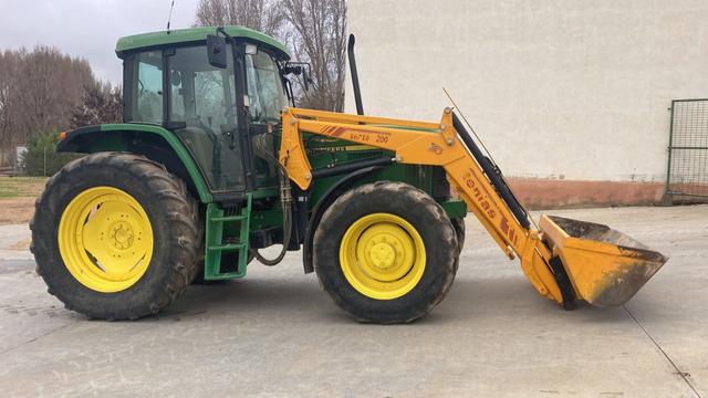 JOHN DEERE – 6610