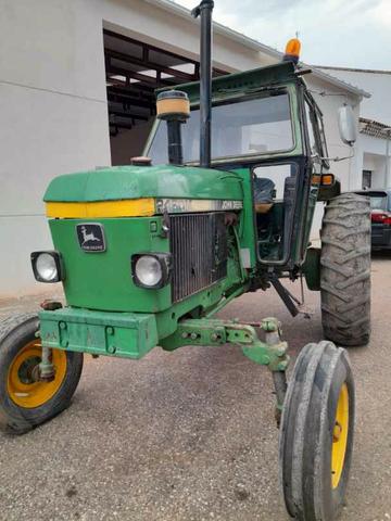 JOHN DEERE – 2450