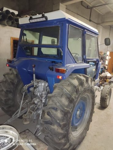 Tractor EBRO 6070 en perfecto estado