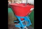 ABONADORA AGUIRRE DE 600 KG