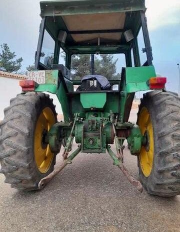 JOHN DEERE – 2450