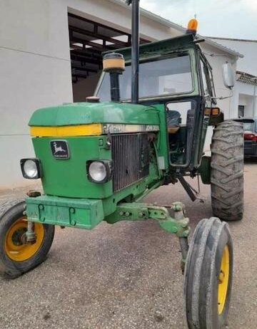 JOHN DEERE – 2450