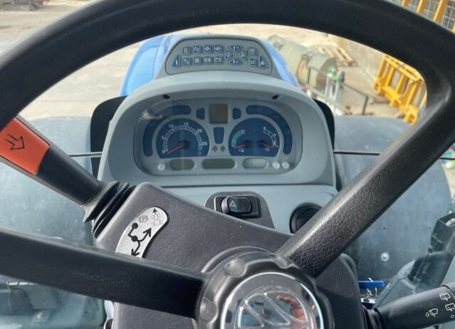 NEW HOLLAND – T 7210 AUTOCOMMAND 50KM