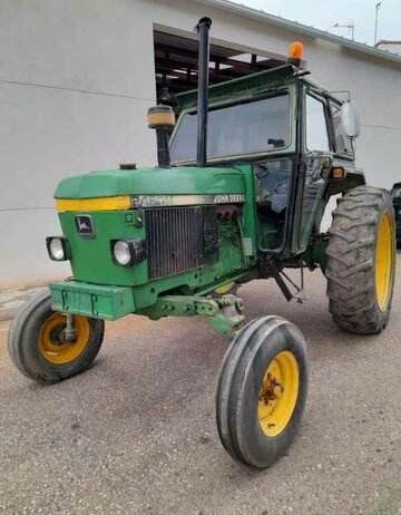 JOHN DEERE – 2450