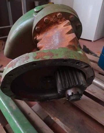 JOHN DEERE – 2450