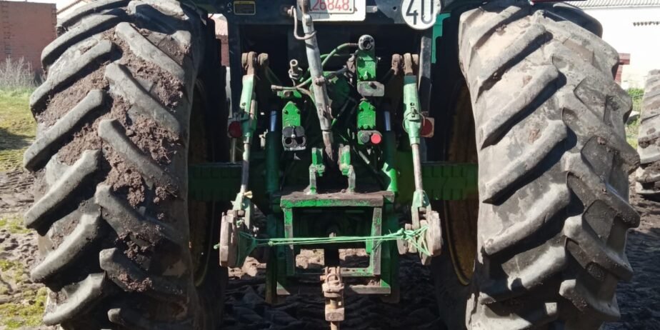 John Deere 4755