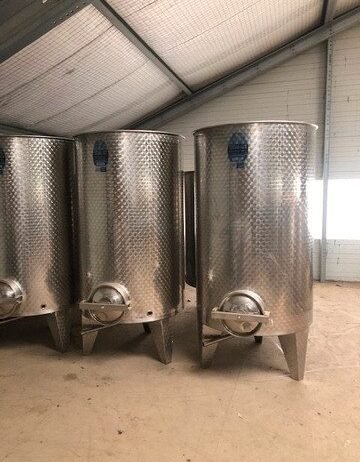 MAQUINARIA ENOLOGICA Y MATERIAL DE BODEGA