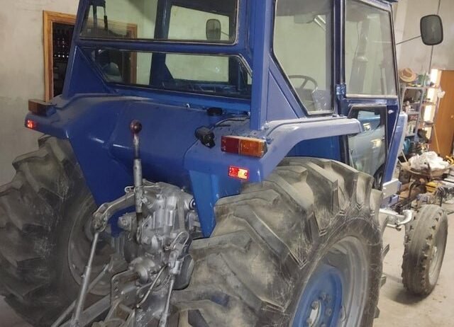 Tractor EBRO 6070 en perfecto estado