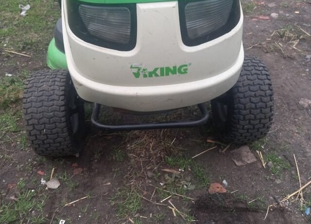 Tractor corta cesped viking